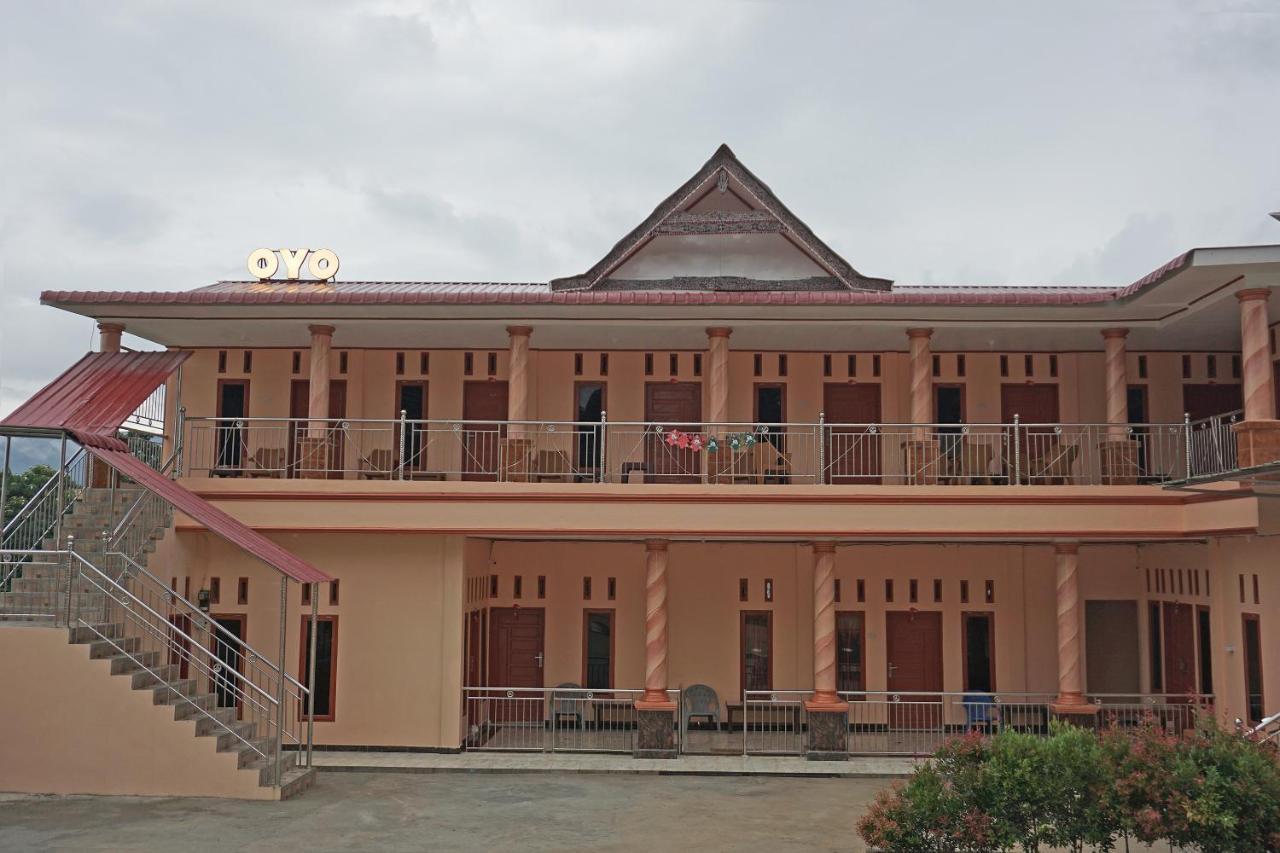Oyo 2635 Ramos Inn Sinapuran Exterior foto