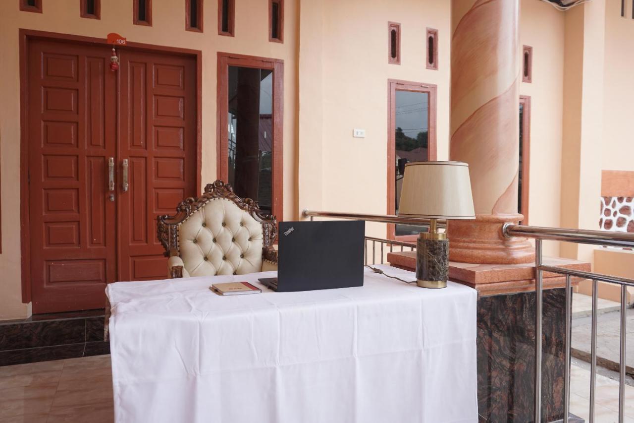 Oyo 2635 Ramos Inn Sinapuran Exterior foto