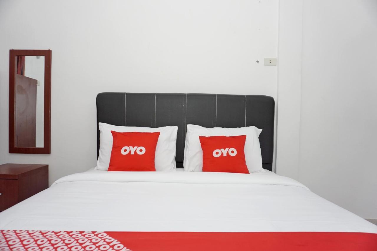Oyo 2635 Ramos Inn Sinapuran Exterior foto